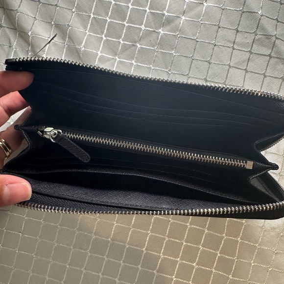 Michael Kors Black Zip Wallet - Picture 4 of 7